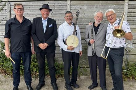 Don Vappie & Finn Burich Intl. Jazzband (DK) (USA)